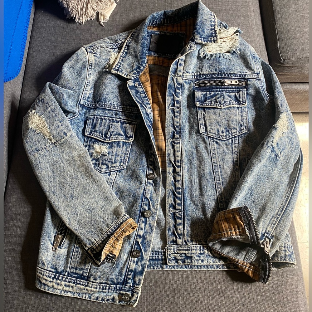 Washed Denim Men’s Jean Jacket - Large